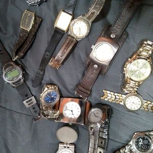 Men's watch pack 16 different  watches